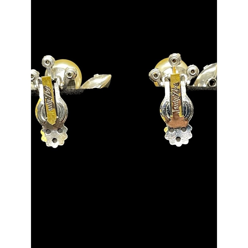 Vtg. Judy Lee Statement Rhinestone AB Crystal Faux Pearl Clip Earrings Signed - Picture 5 of 6